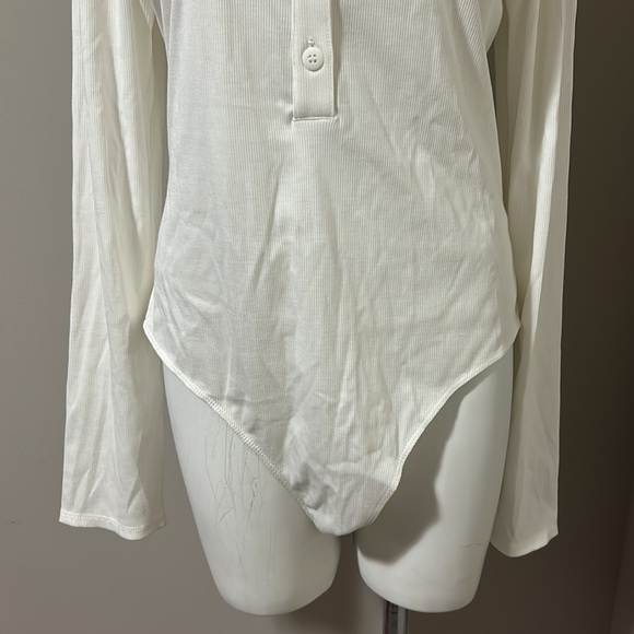 LOVERS and FRIENDS White Flora Bodysuit Long Sleeve Ribbed Button Front Sz XL - Picture 7 of 16